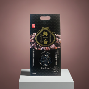 宍道湖産大粒大和しじみを使用した最高級しじみ汁ギフト「舞音（まいおん）」の黒箱パッケージ。漁師が目利きした大粒しじみ2袋と特製合わせみそ4袋のセット。